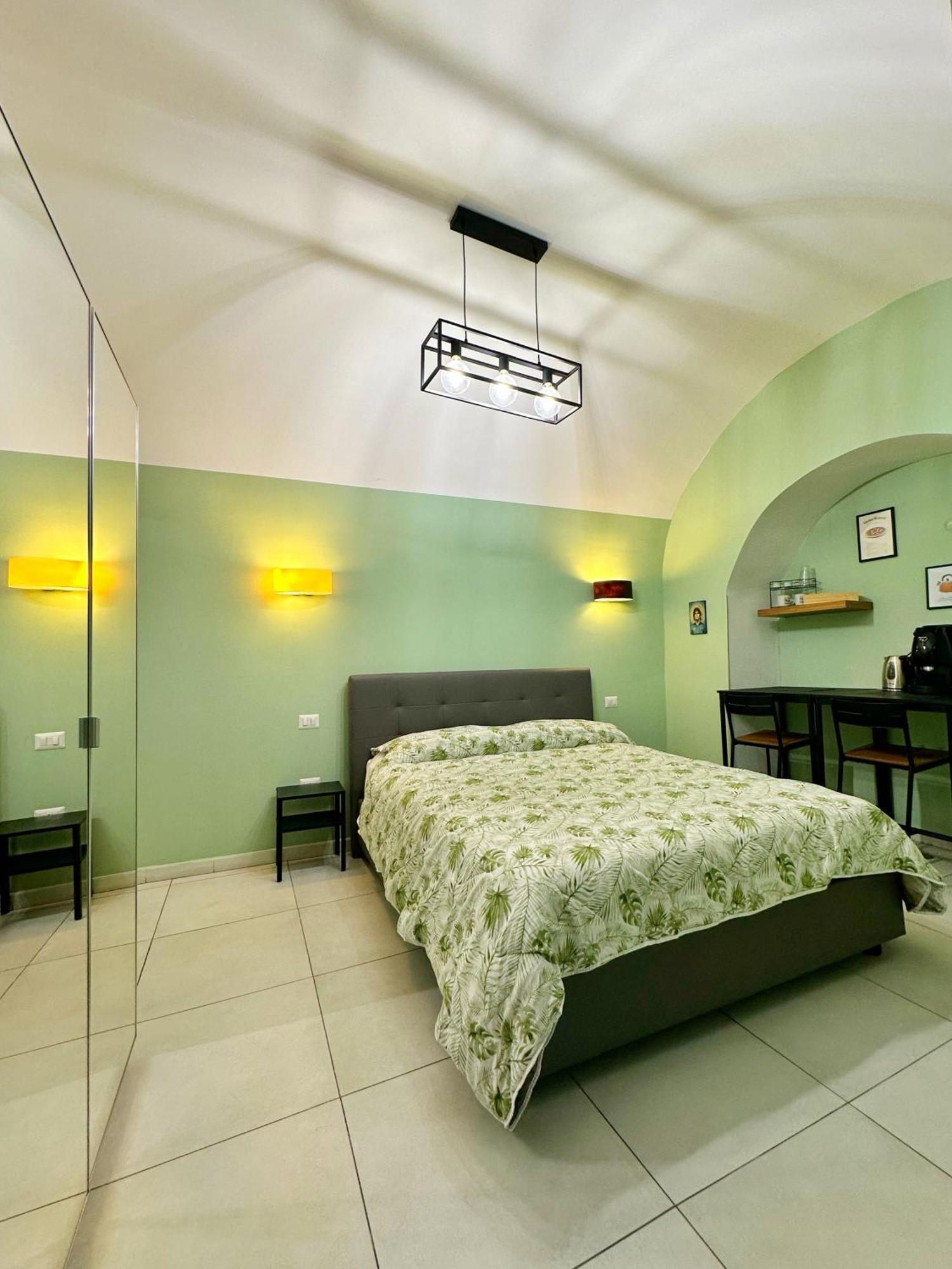 Casa Carmeli Bed & Breakfast Naples Exterior photo