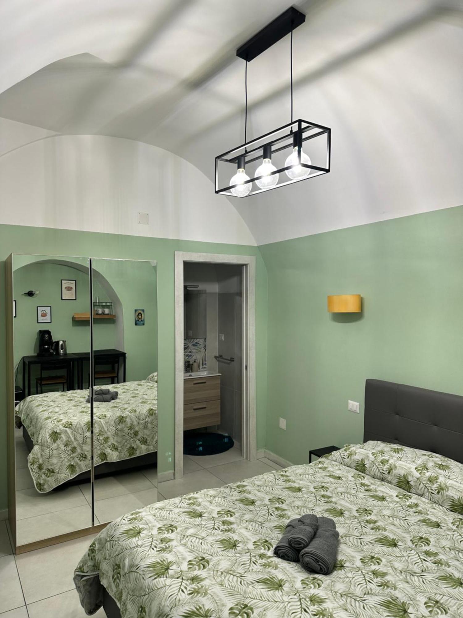 Casa Carmeli Bed & Breakfast Naples Exterior photo