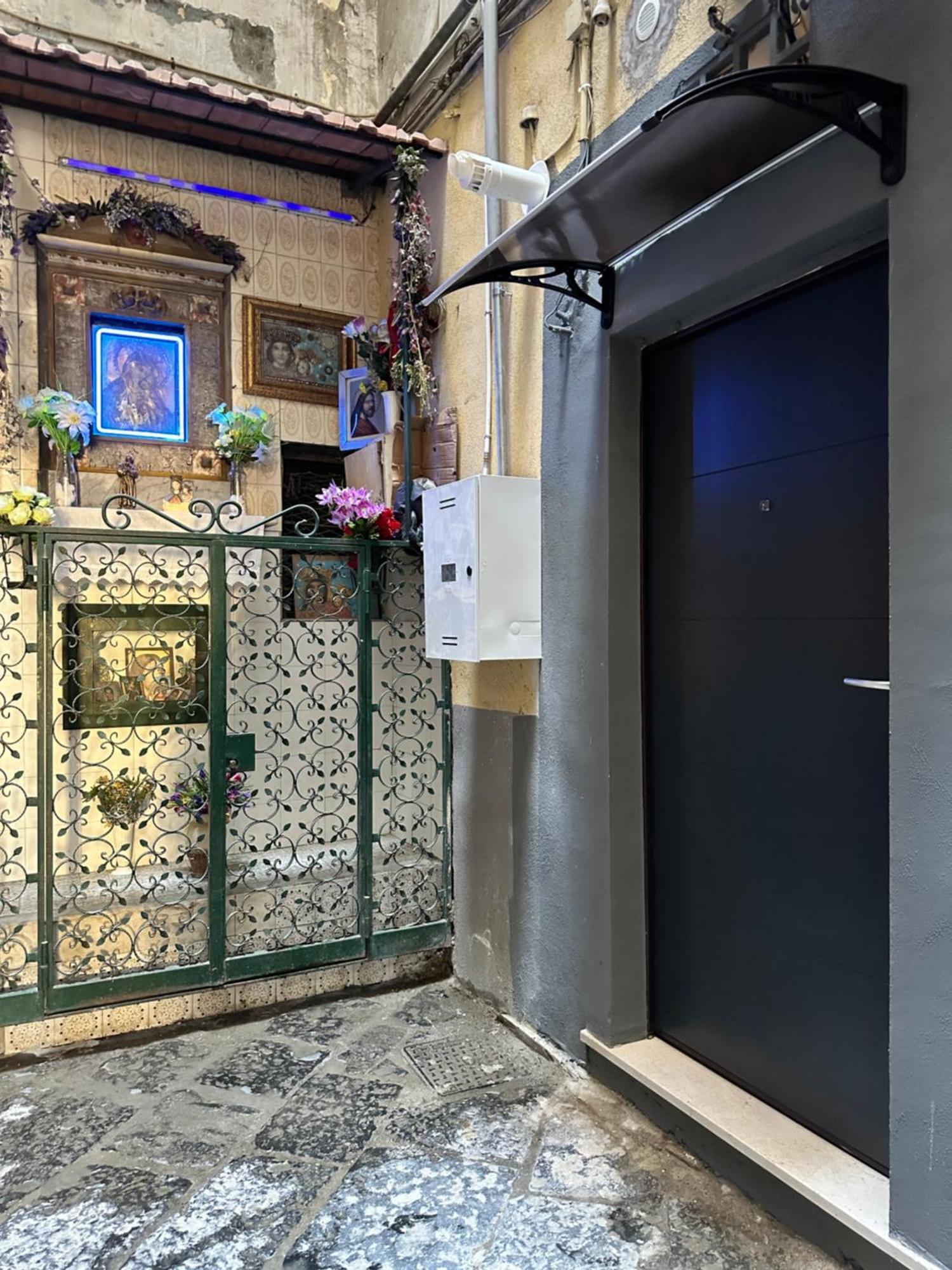 Casa Carmeli Bed & Breakfast Naples Exterior photo